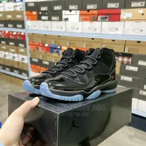 Jordan 11 *Gummer Blue*
Size(40_45)
 at 4000