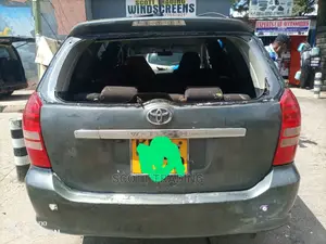 Toyota Wish 2005 Rear Windscreen