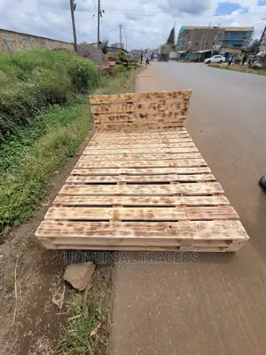 Smart Wooden Pallet Bed 5*6