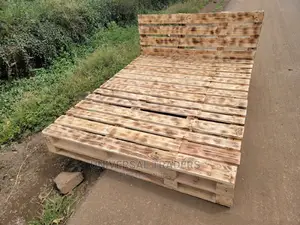 Detachable 5*6 Pallet Bed - Simple Strong