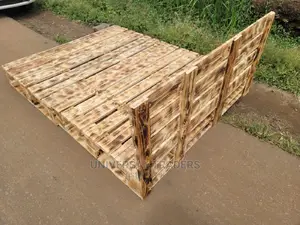 Beautiful Detachable 5*6 Pallet Bed - Strong Unique