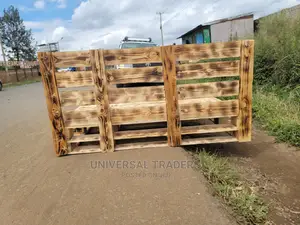 Wooden Pallet Bed 5*6 - Splittable Bed