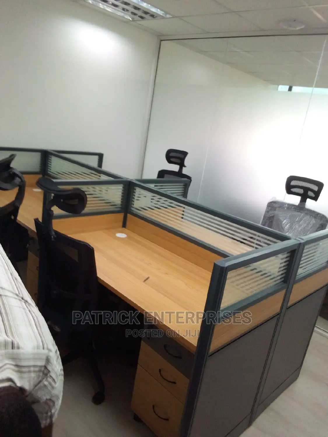 Imported Executive 4 Way Workstation
