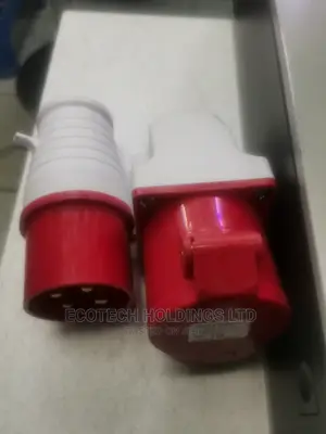 Industrial Sockets