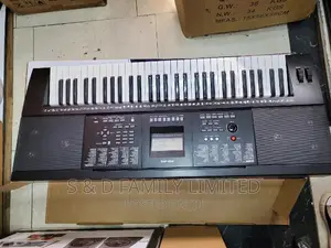 Electronic Keyboard 493 PSR