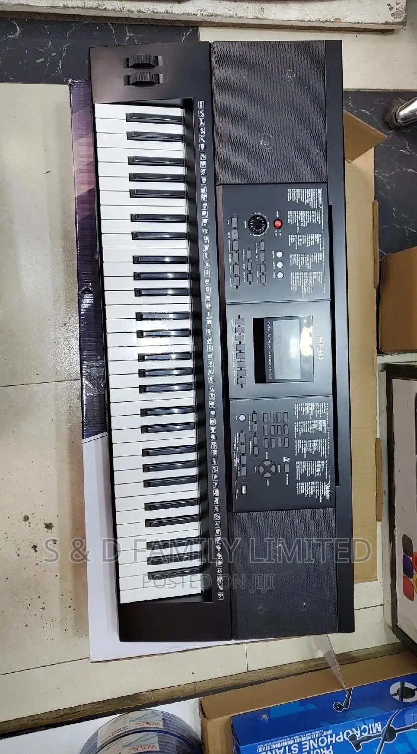 Electronic Keyboard 493 PSR