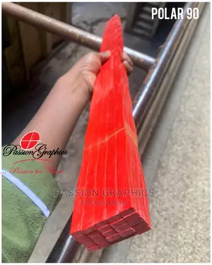 Polar 90 Guillotine Machine Cutting Sticks
