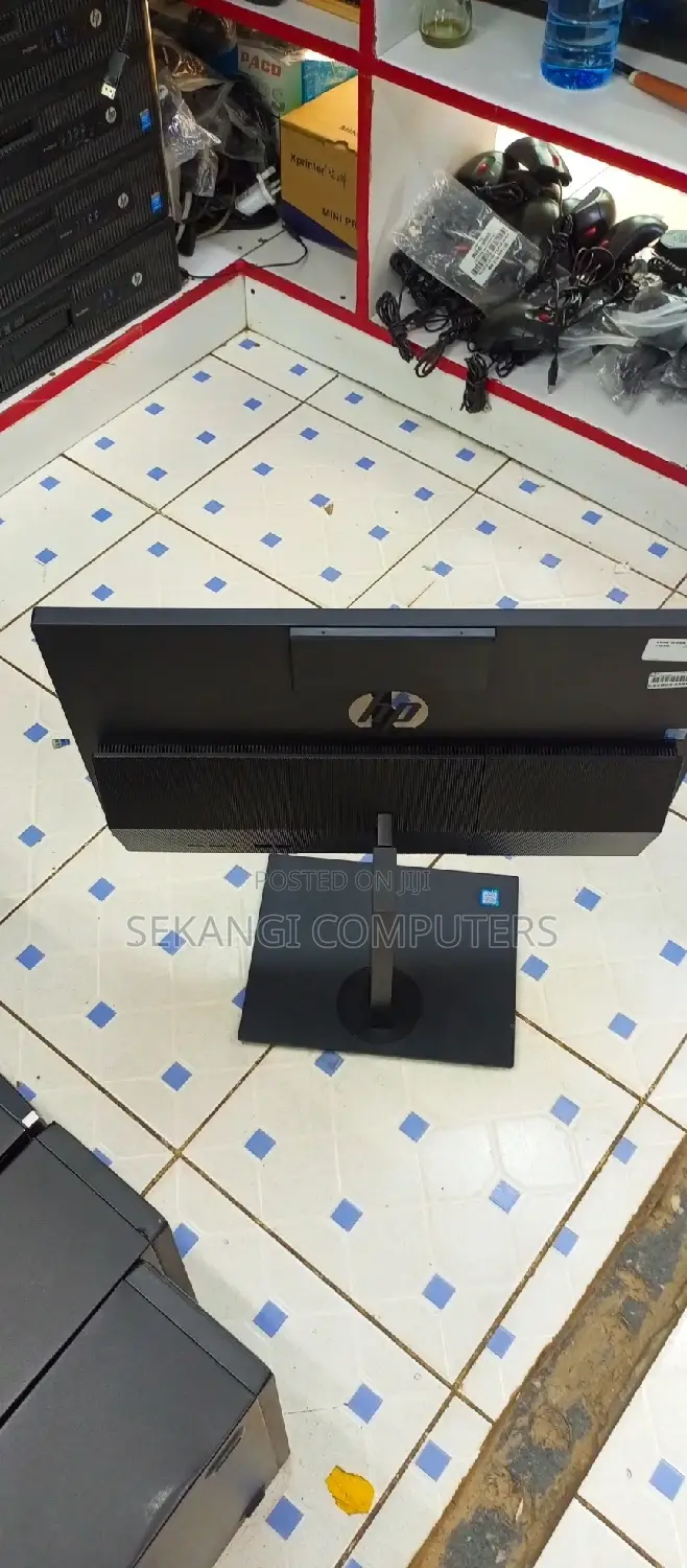 Desktop Computer HP AiO 22 8GB Intel Core I5 SSD 256GB