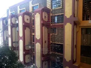 Moving Kutoka Ngorofa Kuenda Ngorofa