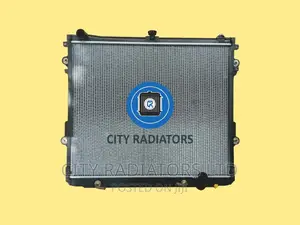 Toyota Landcruiser FJ200 200 Series/Lexus 570 Radiator.