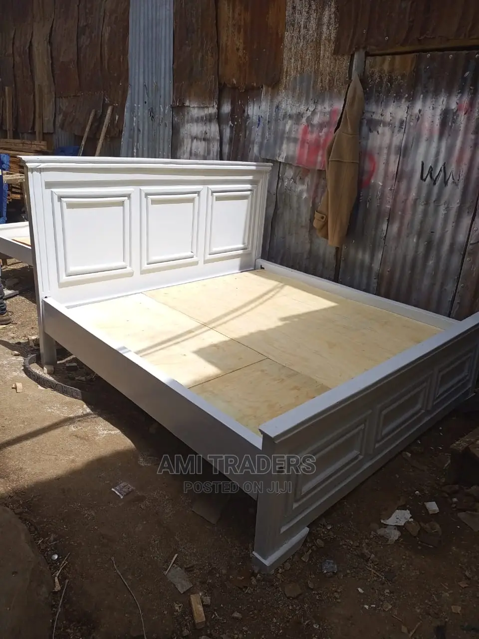 Luxury White Bed (4*6)