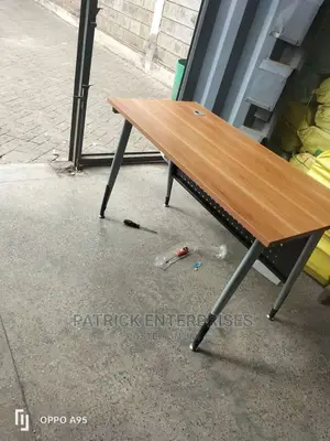 Imported Metallic Office Desk 1.2 MTRS