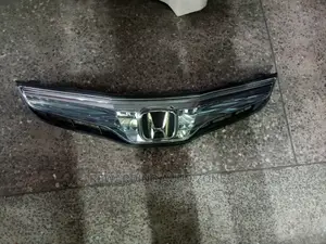 Honda Fit 2010 Grille.
