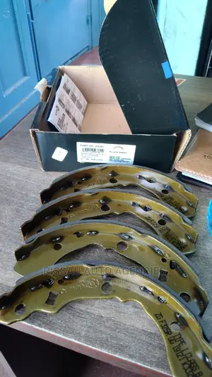 Daihatsu Mira/Honda Life Asimco Rear Brake Linings.