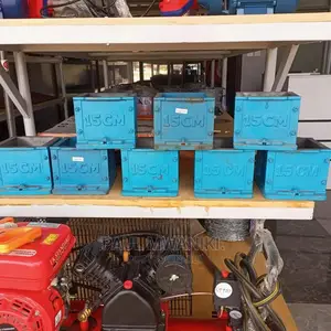 150mm3, Cast Iron Heavy Gauge Cube Moulds.