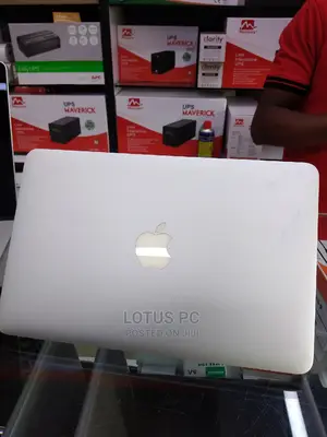 Laptop Apple MacBook Air 2012 4GB Intel Core I5 SSD 128GB