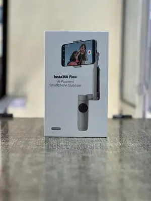 Insta360 Flow Al-Powered Smartphone Gimbal Stabilizer (Gray)