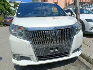 Toyota Esquire 2016 White