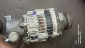 Isuzu NQR Alternator