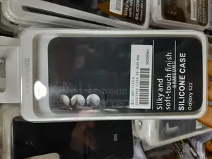 SAMSUNG Galaxy S22 Silicone Cover, Protective Phone Case, So