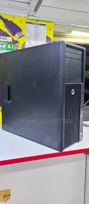 Desktop Computer HP Z420 8GB Intel Xeon HDD 500GB