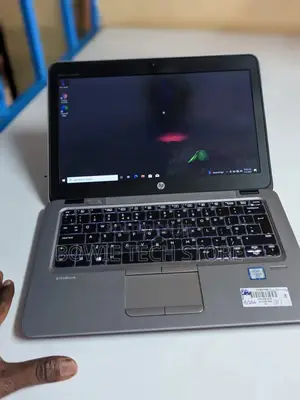 Laptop HP EliteBook 820 G3 8GB Intel Core I5 SSD 256GB
