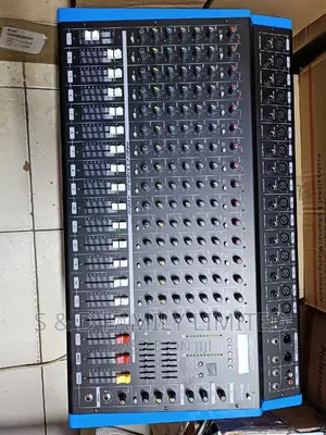 Omax PMX 1608DU Powered Mixer
