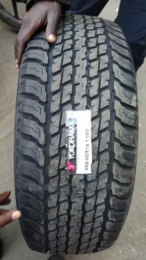 285/60 R 18 Yokohama Tyres Made in Japan.