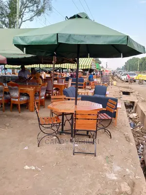 4 Seater Outdoor Set Plus Umbrella