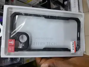 Spigen iPhone 14 Plus Ultra Hybrid Cover