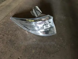Toyota Estima New Backlight