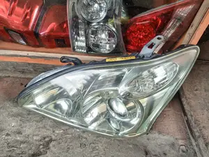 Harrier 240 NO-4 Zenon Headlights