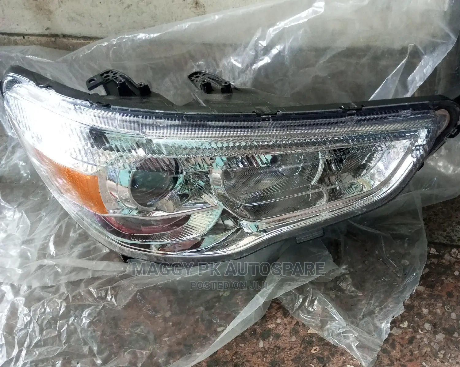 Mitsubishi RVR Xenon Headlights