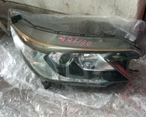 Honda CR-V Rm1 Headlight Non Xenon
