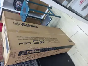 Yamaha PSR-Sx700 Keyboard