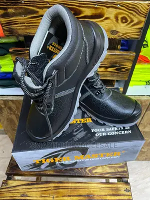 Tiger Master Safety Boot 
Safety Shoe