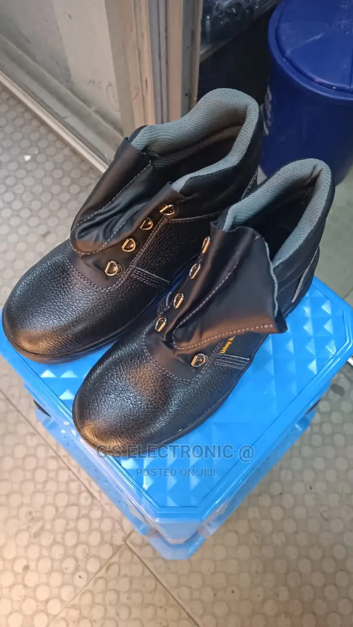 Brillant Black Safety Boots