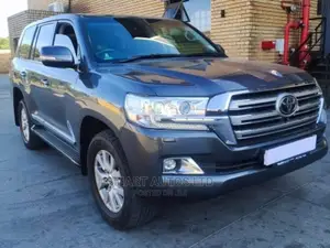 Toyota Land Cruiser 2016 Gray