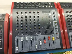 Omax 6 Channels Powered Mixer