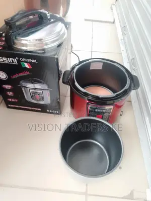Dessini 1000W Pressure Cooker