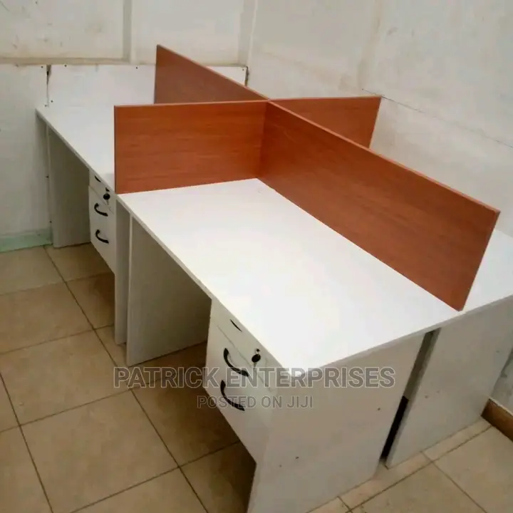 4 Way Workstation Office Desk 1.2 MTRS