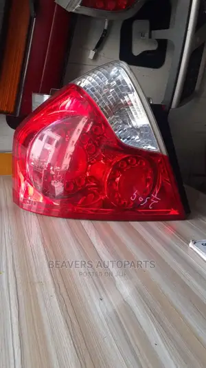 Nissan Fuga 2008 Taillight