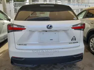 Lexus NX 2018 White