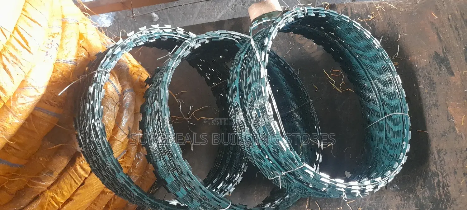 Coated Galvanized Razor Wire 7.5mtrs(450mm)