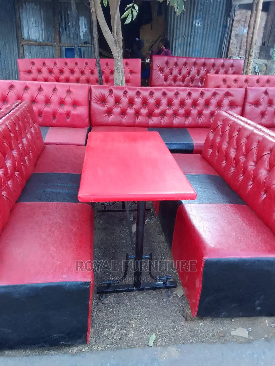 Club Couches Black/Red