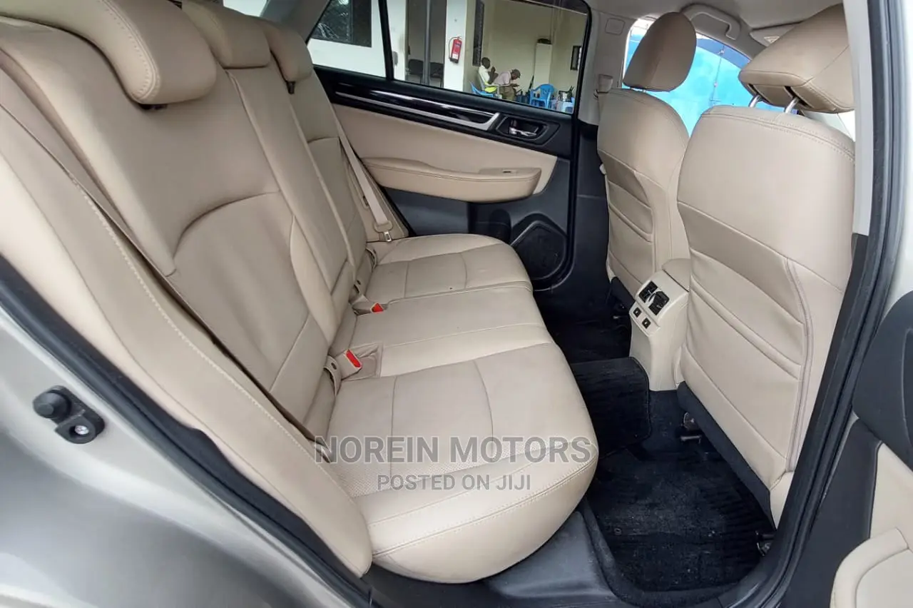 Subaru Outback 2016 Gold