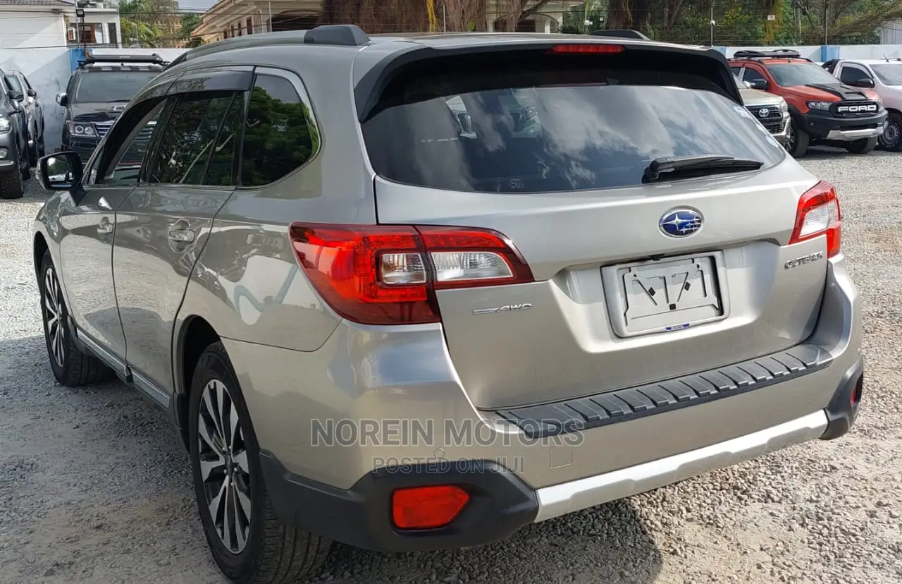 Subaru Outback 2016 Gold