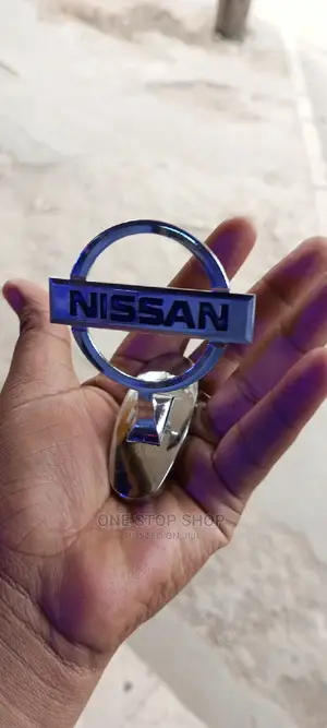 Nissan Bonnet Chrome Hood Mark
