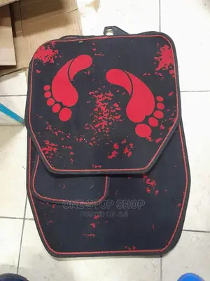 5pc Standard Size Woolen Mats With Red Footprint