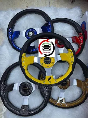 Different Color Momo Universal Steering Wheels